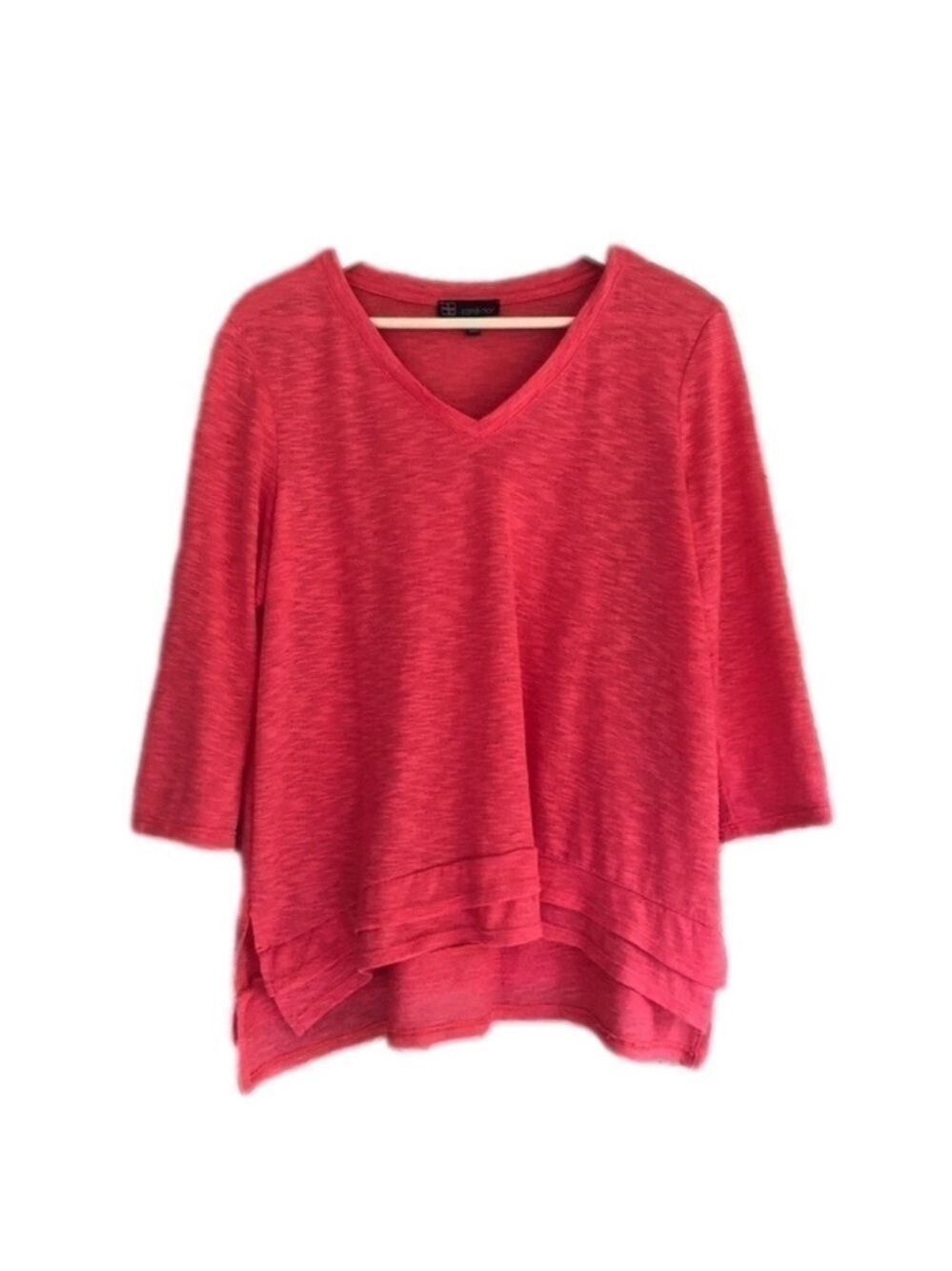 Carre Noir 3/4 sleeve burnout v-neck top size large